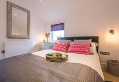 Others 5 Papillon in Southwold