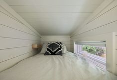 Others 3 Tiny Adventura Secluded Tiny Home: With Hot Tub Wi-fi 1 Bedroom Bungalow by Redawning