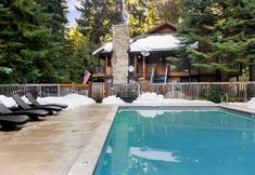 Lainnya 3 LOGE Alta Crystal