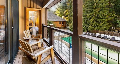 Lainnya 2 LOGE Alta Crystal