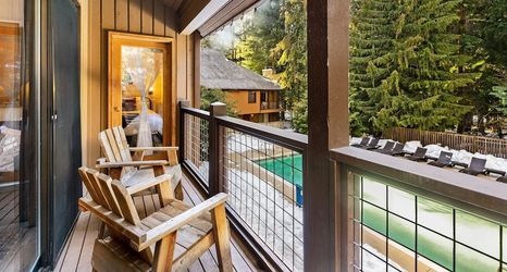 Khác 2 LOGE Alta Crystal