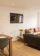 Room Delightfully Bright 2 Bedroom Apartment in the Heart of Old Town Swindon