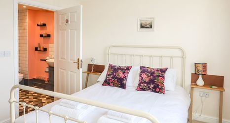 Lain-lain 2 Menai View