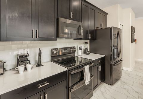 Lainnya Champions Gate- Ru1090