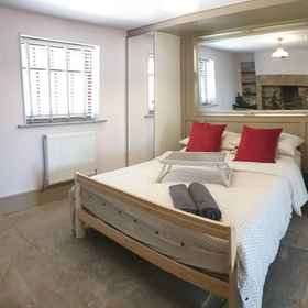 Primary image1Pemberton - Suite in Canalside Guesthouse,海恩德本区飯店