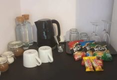 Lain-lain 6 Turner - En-suite Room in Canalside Guesthouse