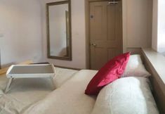 Others 3 Turner - En-suite Room in Canalside Guesthouse