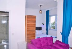 Others 6 Fame Apart Kas