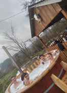 Imej utama Jacuzzi Hottube Retreat for 4 or 6 People in Mountain Paradise