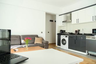 Others 4 Mages Apart Lara