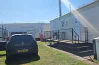 Others 8 Berth Caravan Direct Beach Access