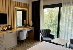 Others 5 The Rest Port Argento