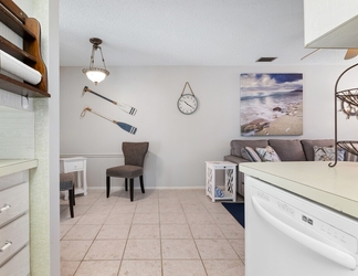 Others 2 New Private 3 Bedroom Pool Home Sleeps 10 Short Drive to Local Beaches 3 Home by Redawning