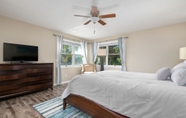 Others 3 Walk To Beach Recently Renovated Sleeps 6 2 Bedroom Condo by Redawning