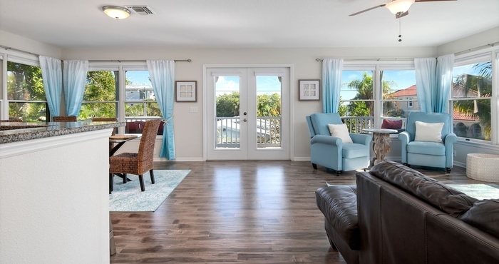 Others Walk To Beach Recently Renovated Sleeps 6 2 Bedroom Condo by Redawning