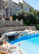 Imej utama Villeleynah Amazing Gozitan Villa + Pool