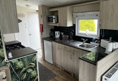 其他 5 Relaxing and Quiet Holiday Cabin, Sleeps 4