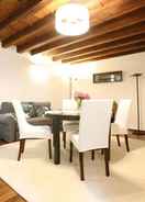 Room Residenza Corte Carnesali - Italian Homing