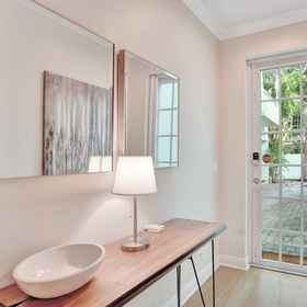 Interior entrance 1 Fabulous 4BR home close to beach, Hugh Taylor Birch State Park Hotels