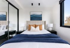 Others 3 Cinema Suites Apartments by Urban Rest