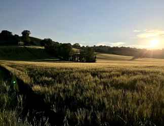 Others 2 Cottage in Senigallia on the Marche Hills Just a few Minutes From the Beach 6pax