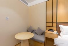 Lainnya 7 Deep Sleep Hotel (Xuzhou High-Speed Railway Station Front Square Zhenxing Avenue)