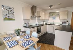 Others 3 Apartment 6