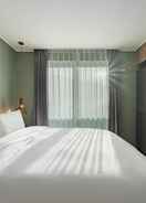 Room Busan Gijang Brown Dot