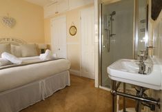 Others 5 99 Tower Road