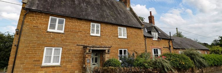 기타 Hill House Farm