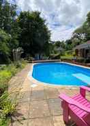 ภาพหลัก Family Home With Large Garden and Pool Near Totnes