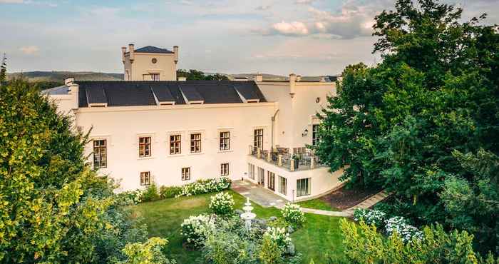 Lainnya Chateau Trnová