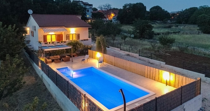 Others Villa Adriana - Three Bedroom Villa With Private Pool ID Direct Booker 9372