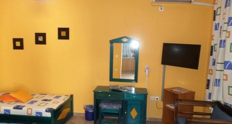 기타 2 Santorious Flower Covered Apartment