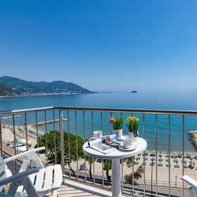 Primary image 1 Frontline Beach 21 - M3 - Near To The Sea, Hotel Muretto di Alassio