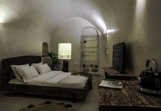 Others 7 Exi Castle Suites