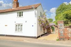 Others 1 Chelsea Cottage