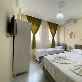 Room 1 Düsseldorf Pansiyon, House of the Virgin Mary Hotels