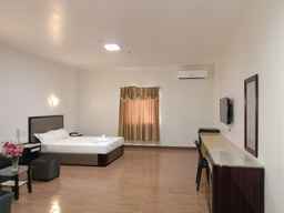 Meaco Royal Hotel- Lucena, SGD 50