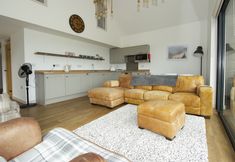 Others 4 Starling Lodge