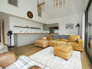 Others 4 Starling Lodge