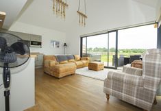 Others 5 Starling Lodge