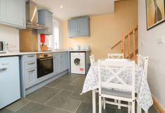 Khác 7 Hill Coach House