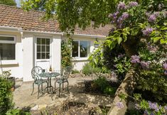 Others 3 Long Batch Cottage