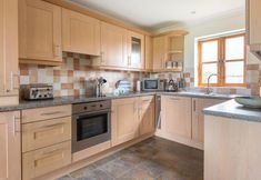 Others 5 Lundy Cottage