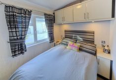 Lain-lain 2 The Warren D7