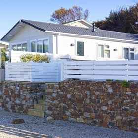 Primary image 1 The Warren D7, Pistyll Hotels