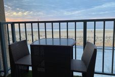 Lainnya Beachfront Star