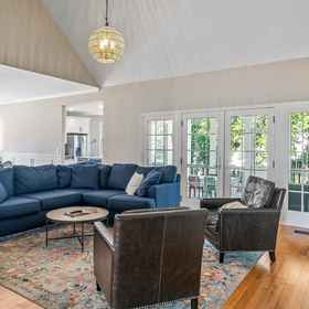 Primary image 1 快乐的日子, Sarangi Satyajit MD 酒店