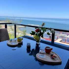 Reception 1 สวีท ซีร่า, โรงแรม & ที่พัก คณะศาสนศาสตร์ มหาวิทยาลัยแทรบซอน